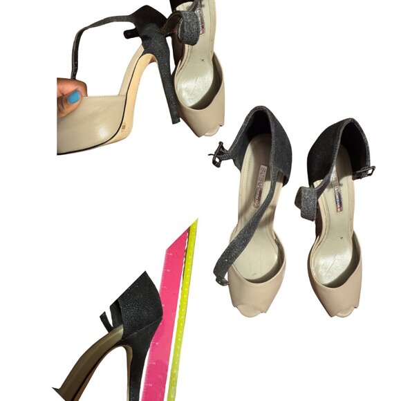 BCBGeneration Heels Size 7.5 - Picture 2 of 4